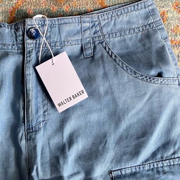 NEW WALTER BAKER $168 Medium Wash Theo Womens Cargo Shorts Chambray Blue NWT 2 - Picture 5 of 15